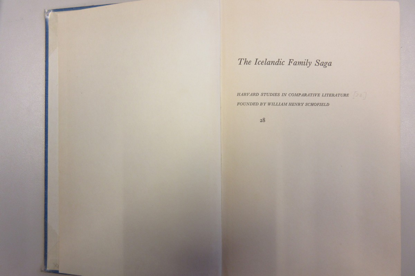 Theodore M. Andersson - The Icelandic Family Saga (Harvard Studies in Comparative Literature) cover