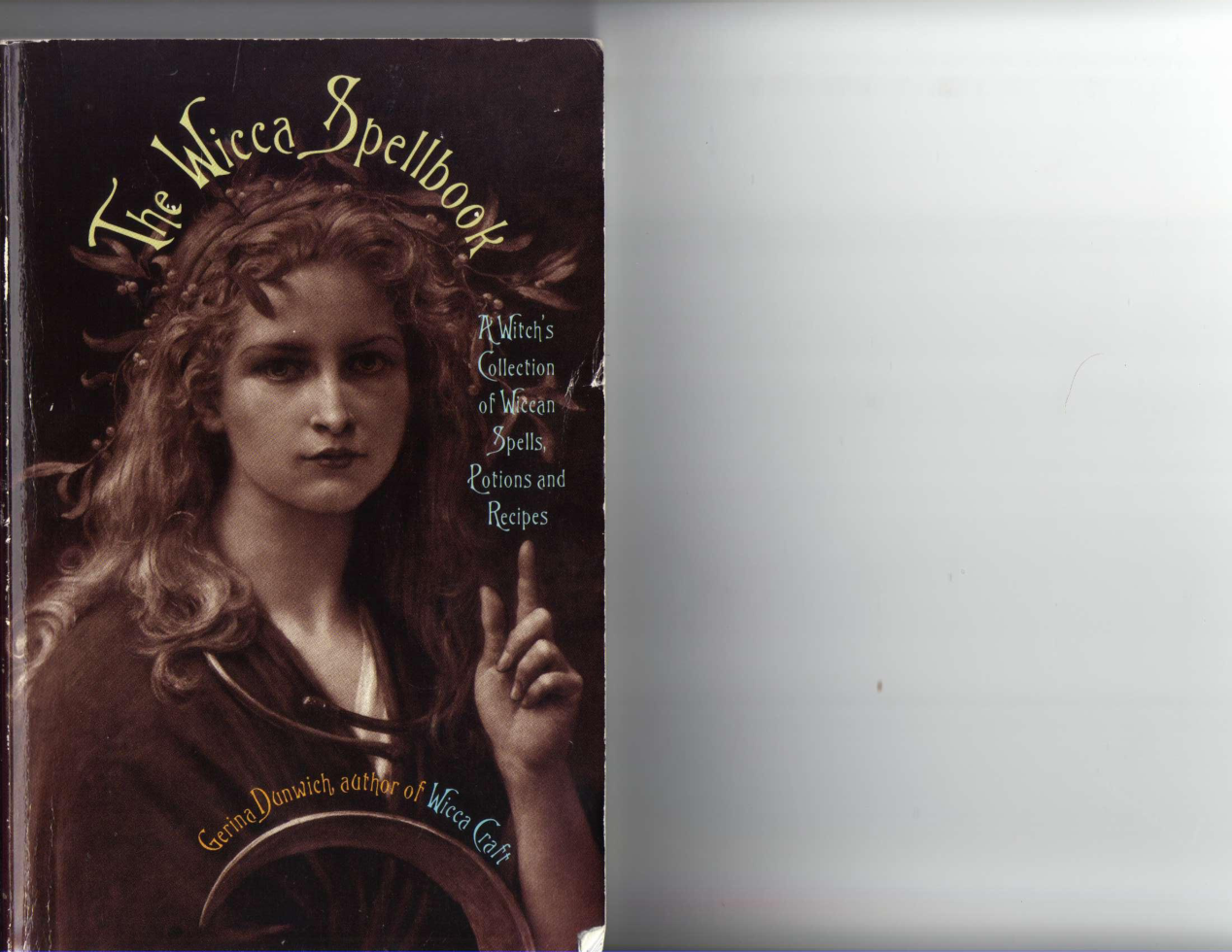 Gerina Dunwich - The Wicca Spellbook cover