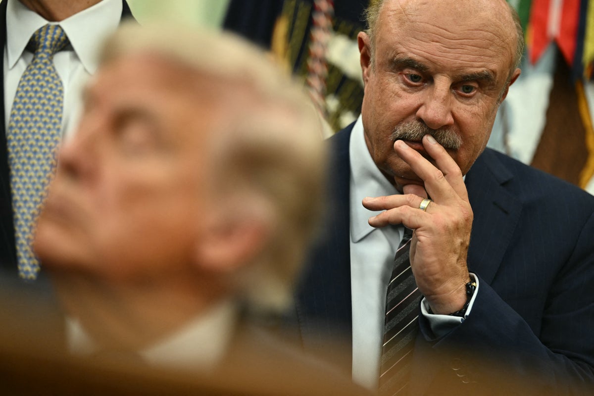 Dr. Phil reveals White House had him review UFO files to predict public reaction